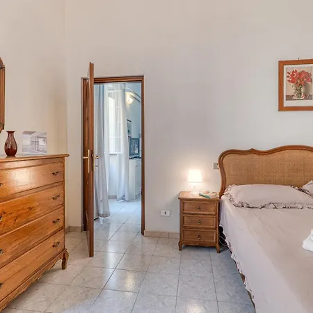 Appartement Casa Lilly La Pigna Old Town Hideaway - Happy San Remo