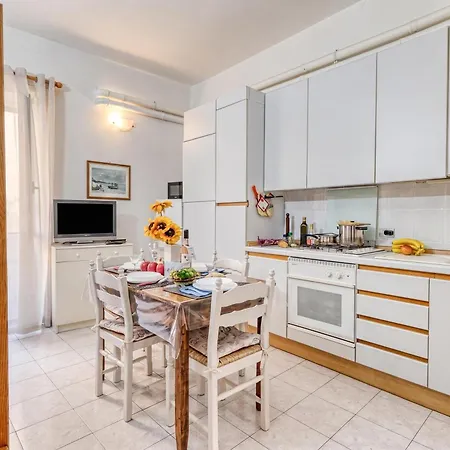 Casa Lilly La Pigna Old Town Hideaway - Happy San Remo