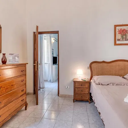 Appartement Casa Lilly La Pigna Old Town Hideaway - Happy San Remo